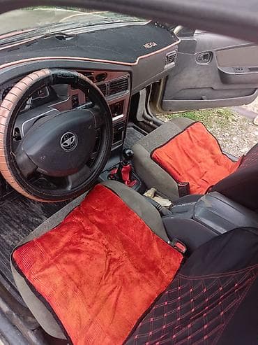 электро тулпар: Daewoo Nexia: 2010 г., 1.5 л, Кол менен иштөөчү, Бензин, Седан — 1