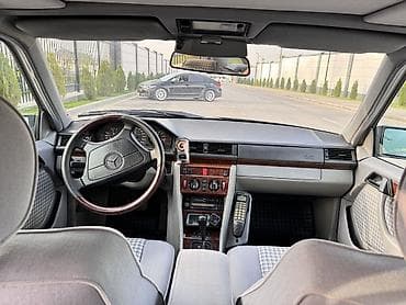 bmw m3 e30: Mercedes-Benz W124: 1993 г., 2.8 л, Седан — 8