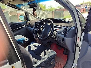 Toyota Estima: 2002 г., 0.3 л, Автомат, Газ, Минивэн