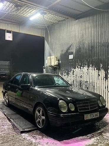 Унаа: Mercedes-Benz E-Class: 1999 г., 2 л, Кол менен иштөөчү, Бензин, Седан — 2