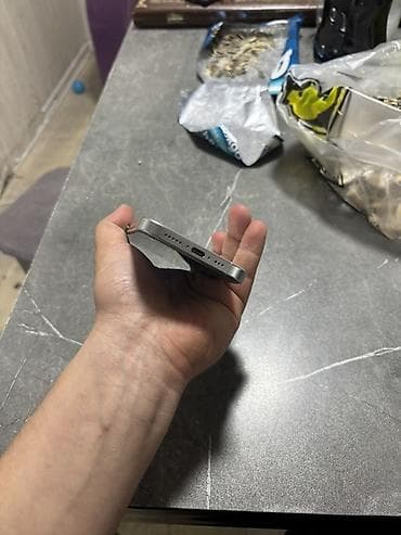 galaxy note 10 lite: IPhone 16 Pro, Б/у, 256 ГБ, Белый — 5