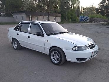 авто алам: Daewoo Nexia: 2008 г., 1.5 л, Кол менен иштөөчү, Бензин, Седан — 5