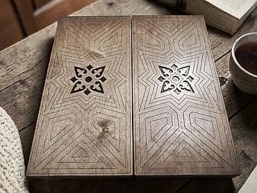 Нарды 1030 компактные. В раскрытом виде нарды имеют размер 41х39 см — 6