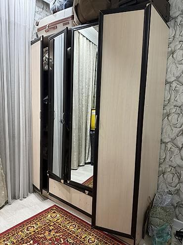 гардеробный шкаф цена: Цена 3000. 
Шкаф-купе/распашной модульный, 4‑дверный с зеркалами — 1