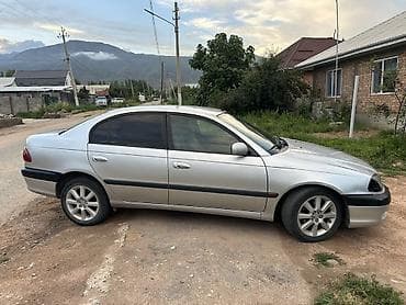 Унаа сатуу: Toyota Avensis: 2002 г., 1.8 л, Автомат, Бензин, Седан — 1