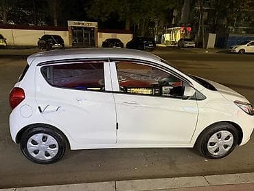 shevralet niva: Chevrolet Spark: 2020 г., 1 л, Вариатор, Бензин, Хэтчбэк — 5