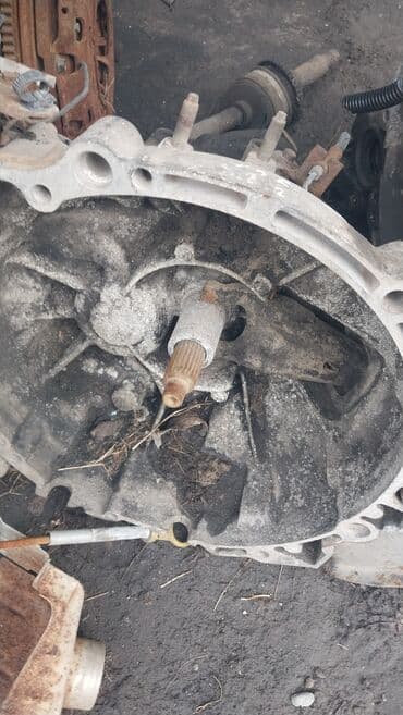 mazda pickup: Коробка передач Механика Mazda 2000 г., Б/у, Оригинал — 2