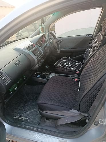 Honda Fit: 2002 г., Хэтчбэк — 3