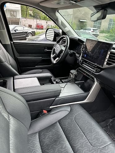 Продажа авто: Toyota Sequoia: 2022 г., 3.5 л, Автомат, Бензин, Внедорожник — 7