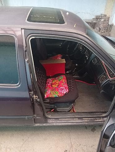Транспорт: Volkswagen Golf: 1993 г., 1.8 л, Кол менен иштөөчү, Бензин, Седан — 8
