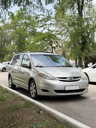 mazda 3 2007: Toyota Sienna: 2007 г., 3.5 л, Автомат, Газ, Минивэн — 3