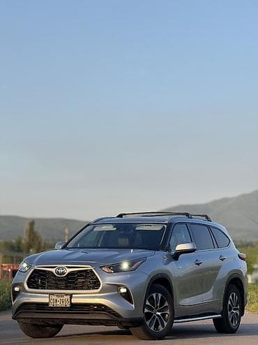 е34 сиденья: Toyota Highlander: 2022 г., 2.5 л, Вариатор, Гибрид, Кроссовер — 2