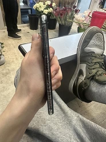 Apple iPhone: IPhone X, 64 ГБ, Space Gray — 4