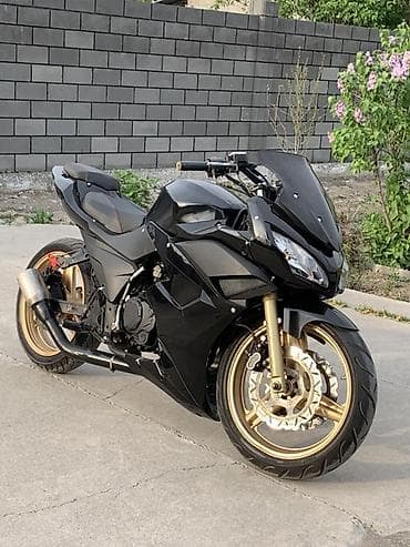 250куб, 2012год, пробег 8-10тыс. Бензиновый расход 3-4 литра на