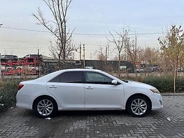 волга м 21: Toyota Camry: 2012 г., 2.5 л, Автомат, Бензин, Седан — 3