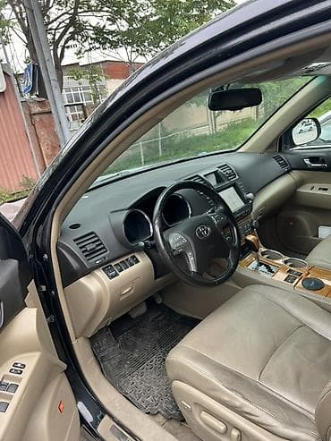 Toyota: Toyota Highlander: 2010 г., 3.3 л, Автомат, Гибрид, Кроссовер — 2