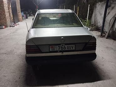 mazda 626 продаю: Mercedes-Benz W124: 1988 г., 2.3 л, Механика, Газ, Седан — 4