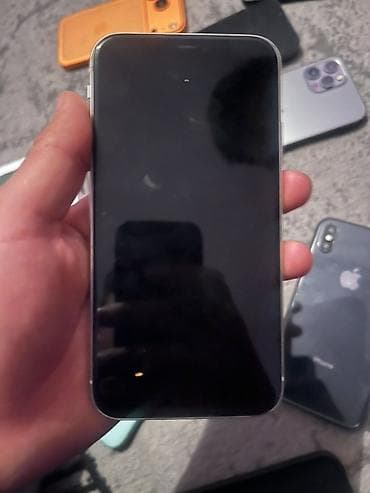 appl 11: IPhone 11, 128 ГБ, Белый, 79 % — 2