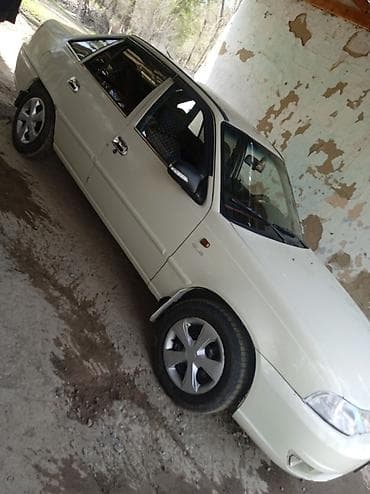Daewoo Nexia: 2011 г., 1.5 л, Механика, Бензин, Седан — 8