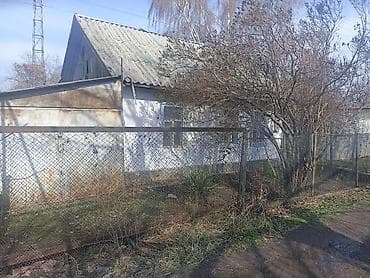 дом озерный: Продам жилой дом с большим участком в г. Бишкек.Время застройки конец — 6