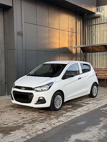 машина арзан баада: Chevrolet Spark: 2017 г., 1 л, Вариатор, Бензин, Хетчбек — 2