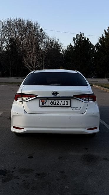 на corolla: Toyota Corolla: 2019 г., Гибрид, Седан — 3