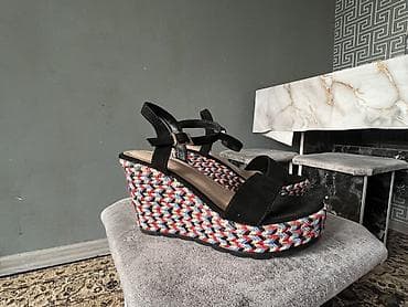 Сабо: Женская обувь, 3 пары. 1) Босоножки на танкетке - Верх: чёрный — 1