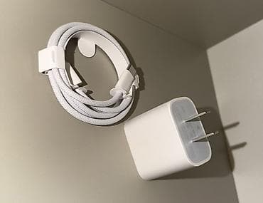 Зарядка оригинальная для Iphone/Ipad/Airpods Оригинал. Кабель APPLE at lalafo.kg Зарядка оригинальная для Iphone/Ipad/Airpods Оригинал. Кабель APPLE