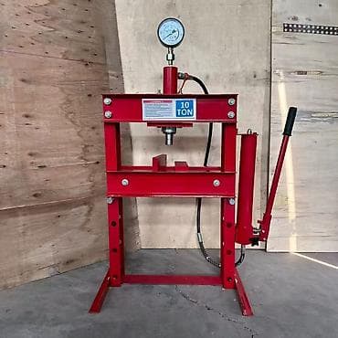 Пресс станок без ЧПУ, Гидравлические