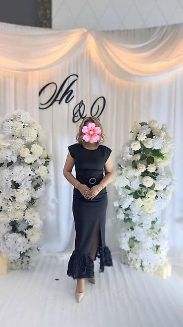 Элегантное чёрное платье миди Надевала один раз на пару часов