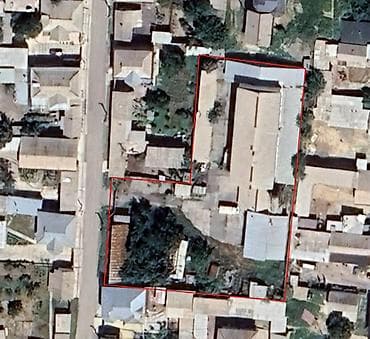 Продаётся земельный участок 37 соток с капитальными строениями —