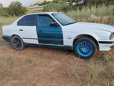 аренда авто джаз: BMW 5 series: 1990 г., 2 л, Механика, Бензин, Седан — 1