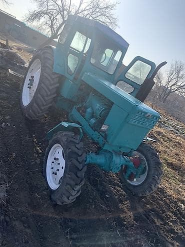 турецкий трактор: Трактор Баткенде колесный с кабиной, класс тяги примерно 1,4–2,0 — 2