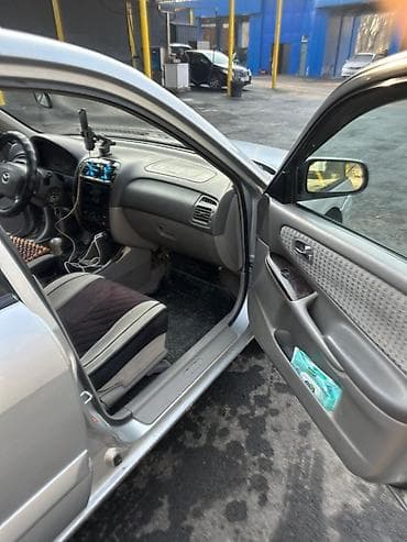 Продажа авто: Mazda 626: 2001 г., 2 л, Механика, Газ, Седан — 9