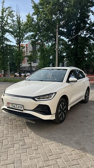 BYD E2: 2025 г., Электромобиль, Кроссовер