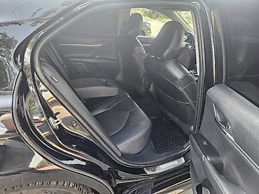 suzuki shift: Toyota Camry: 2020 г., Седан — 9