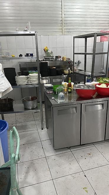 med: Требуется Повар : Мучной цех, Китайская кухня — 1