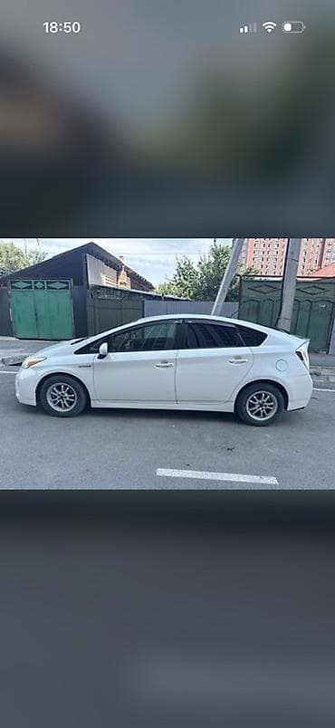 neta x: Toyota Prius: 2014 г., 1.8 л, Автомат, Гибрид, Хэтчбэк — 3