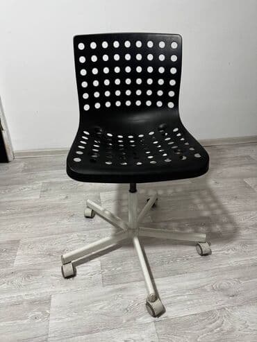 шезлонги бу: Офисный стул, Б/у, цвет - Черный, Железо — 5
