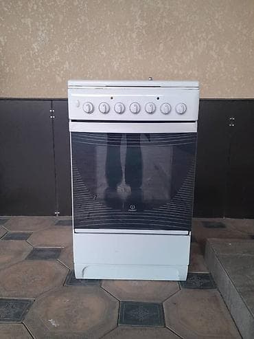 Комбинированная плита Indesit, свободностоящая, белая. Основные