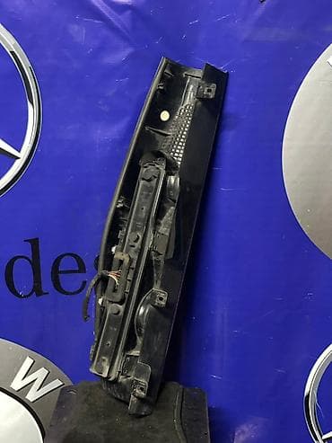 Автозапчасти: Задний правый стоп-сигнал Mercedes-Benz 2006 г., Б/у, Оригинал, Япония — 2