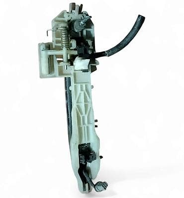 key maker: Передняя левая дверная ручка Дверная ручка Hyundai Б/у — 2