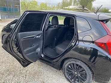 люки крыши: Honda Fit: 2017 г., 1.5 л, Ручные, Бензин, Хэтчбэк — 9