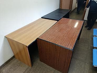 угловой компьютерный стол с надстройкой: Комплект офисной мебели, Б/у, Полка, ДСП — 1