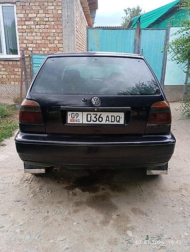 краски на авто: Volkswagen Golf: 1992 г., 1.8 л, Механика, Хэтчбэк — 2