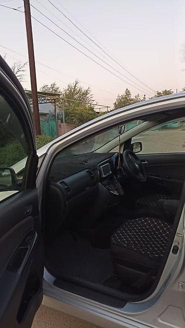 бишкек авто салон: Toyota WISH: 2004 г., 1.8 л, Автомат, Газ, Универсал — 4