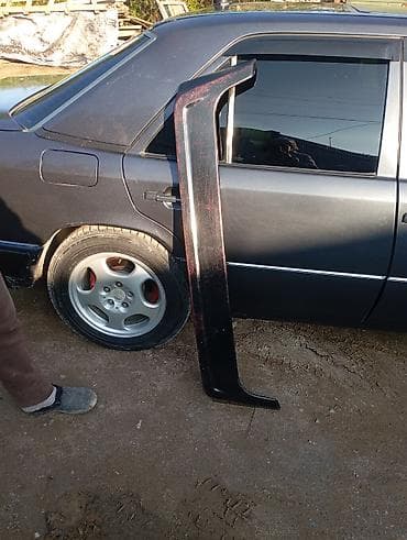 Унаа тетиктери: Босоголордун сырткы коймолору Mercedes-Benz, Аналог — 2