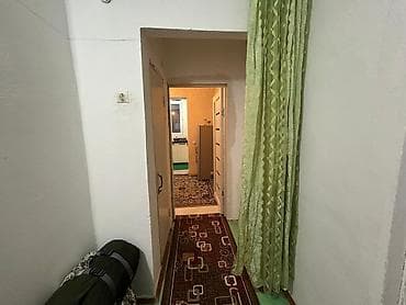 дом в токмаке: Сдается комната с собственной кухонной зоной. Описание: - — 4