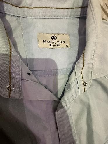 Рубашки: Мужская рубашка Madalyon, модель Slim Fit, размер S. Одевали пару раз — 2