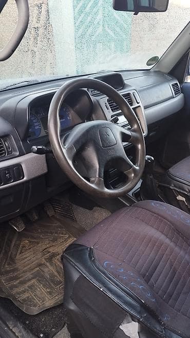 Mitsubishi: Mitsubishi Pajero: 2002 г., 1.8 л, Механика, Бензин, Жол тандабас — 1